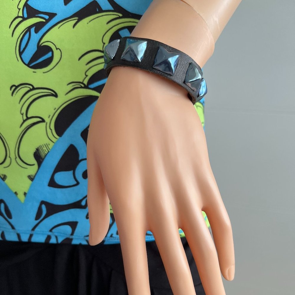 Leather studded bracelet